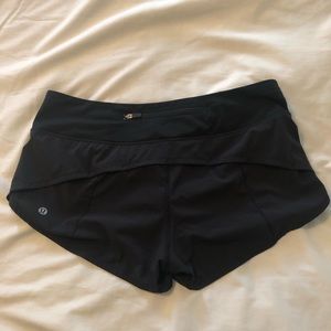 Lululemon Speed Up shorts size 6